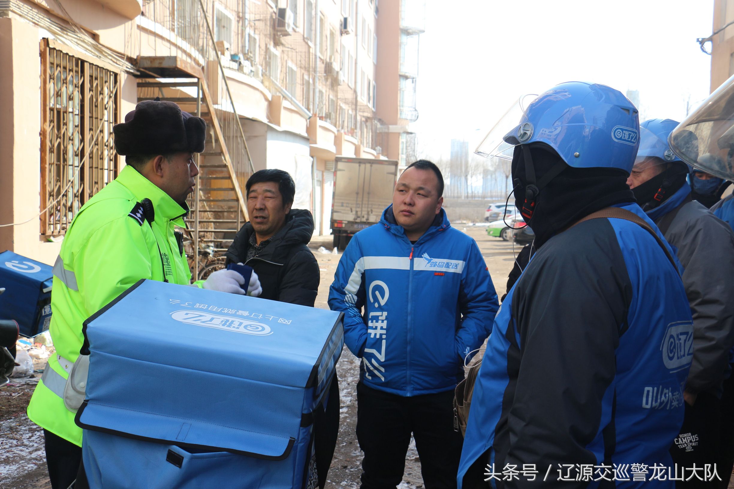 多部门开展交通秩序综合整治,交警持续开展交通秩序大整治行动