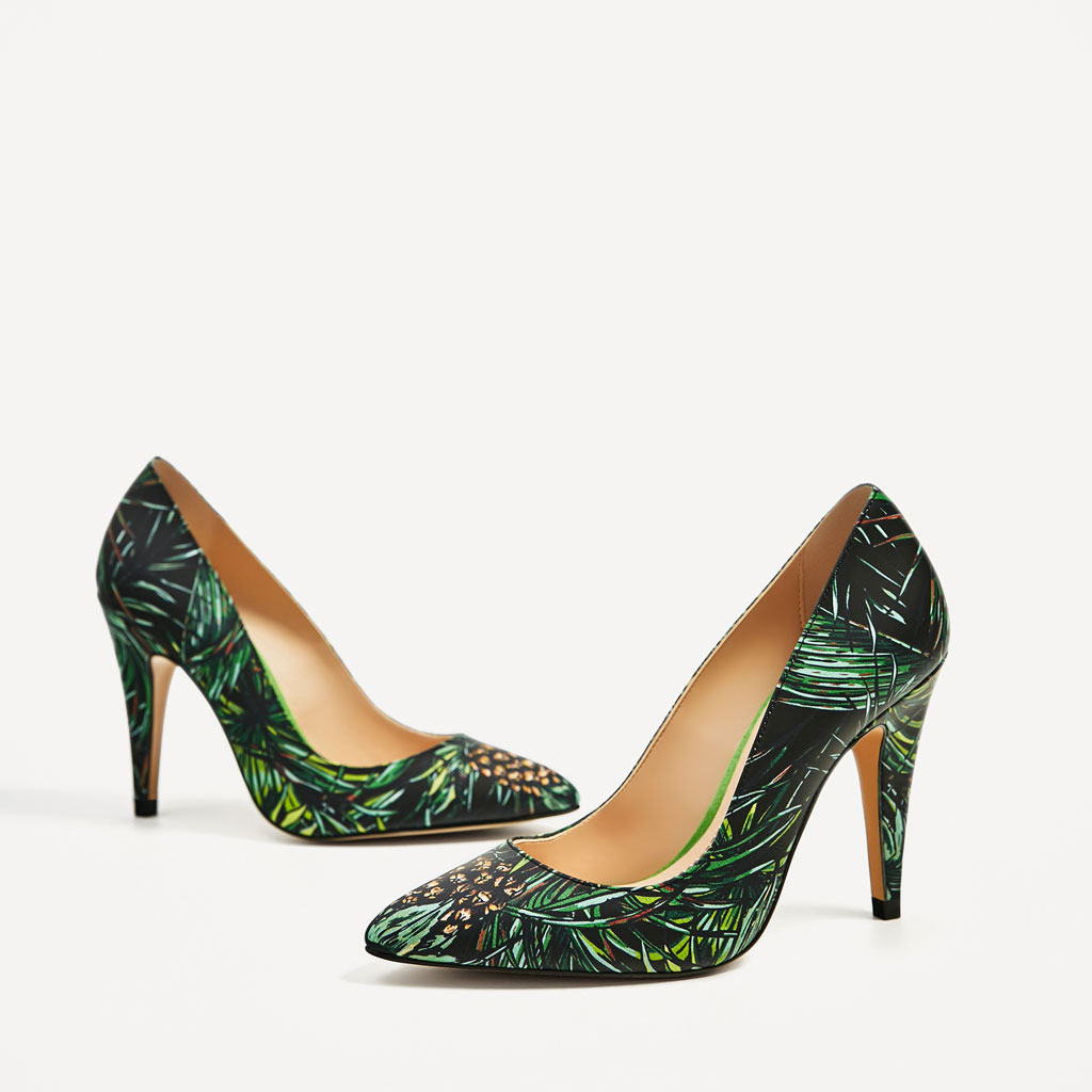 没有一件完整的衣服zara,如果只能买一双跑鞋的话该选哪双