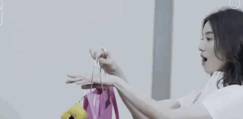 戚薇李承铉同款包包,戚薇黑色婚纱同款