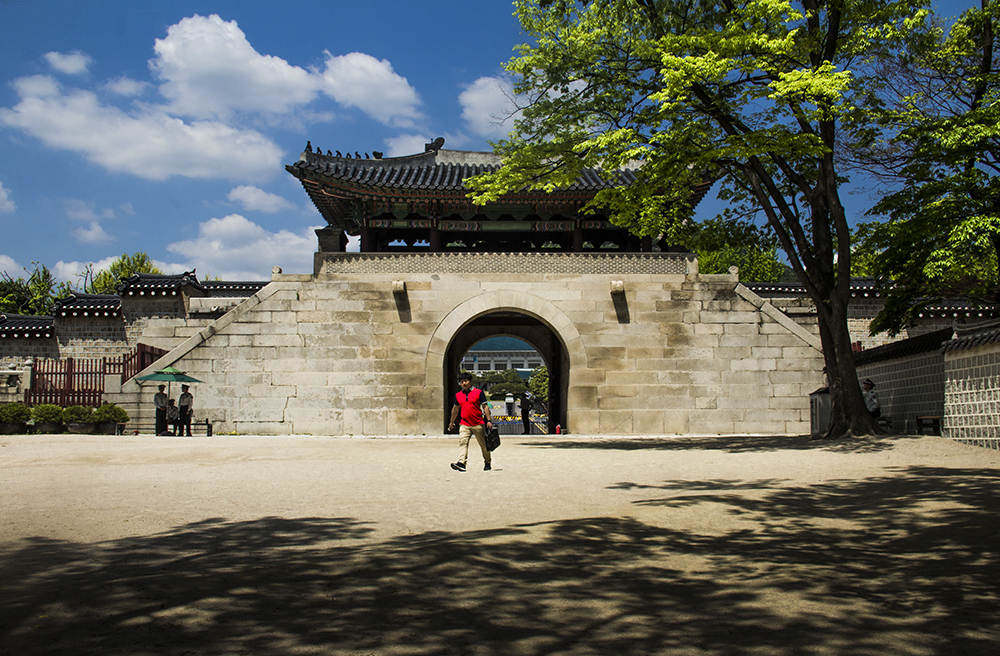 闊╁浗涔愬ぉ涓栫晫 (闊╁浗棣栧皵涔愬ぉ涓栫晫)