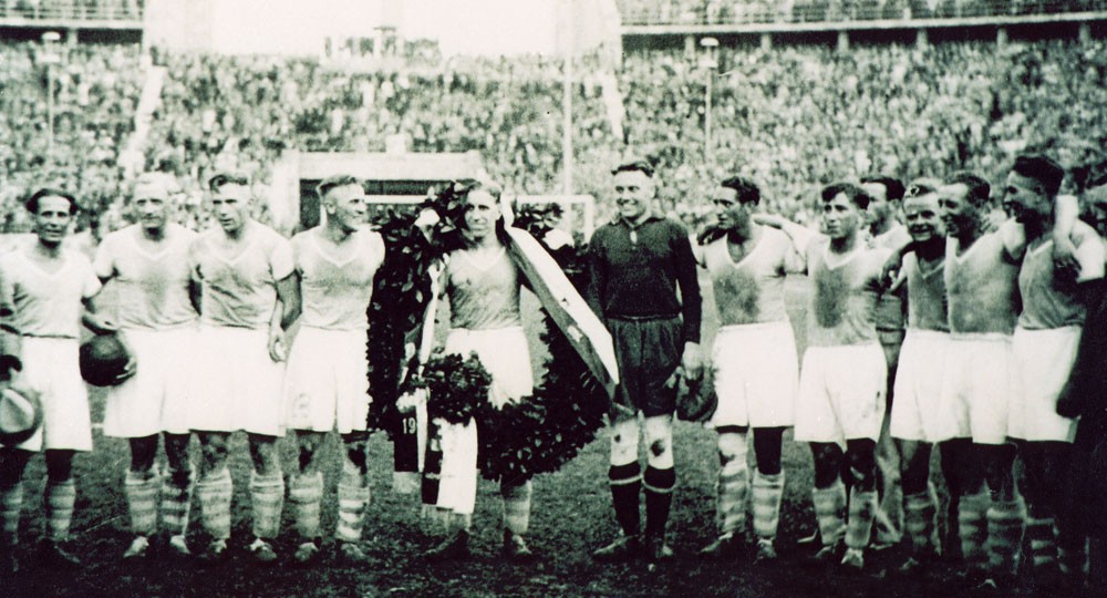 沙尔克04夺过几次冠军,沙尔克04历史对阵曼联