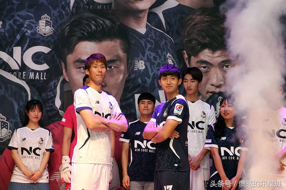 中日韩足球的差距为何越来越大,中韩足球的较量与反思