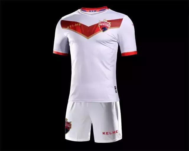 卡尔美球衣亚泰,卡尔美设计球衣