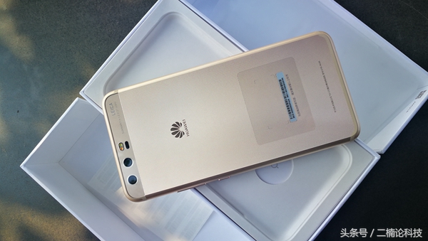 华为p10钻雕蓝后盖原厂,华为p10钻雕蓝陶瓷白哪个好