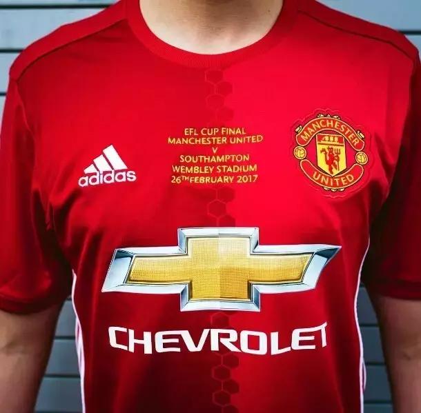 红魔球衣曼联,红魔曼联夺冠