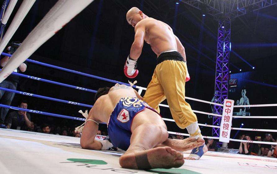 武僧一龙pk韩国跆拳道,一龙对战韩国跆拳道油管评论