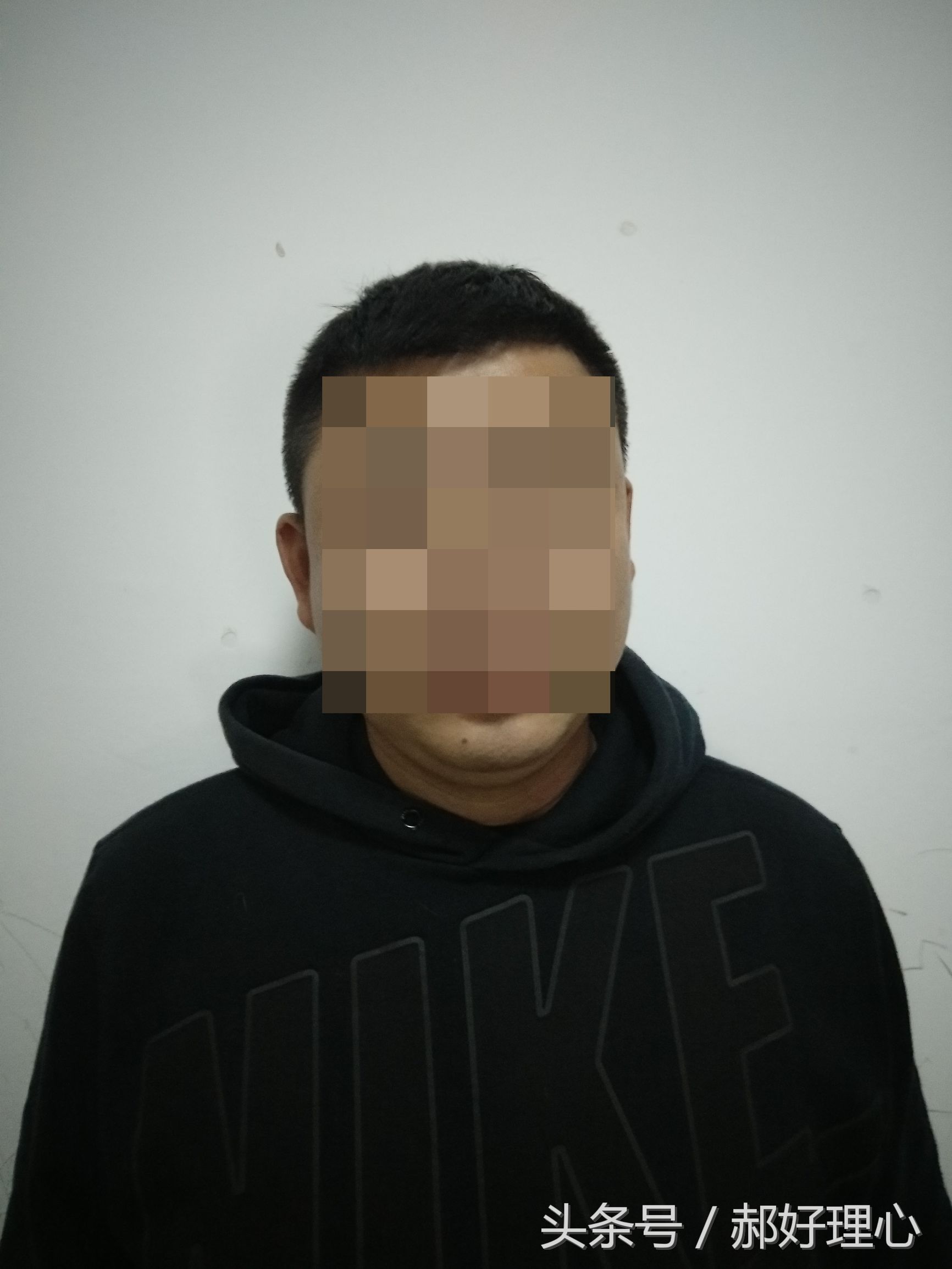 如何制作不要钱的证件照,如何不花钱拍登记照