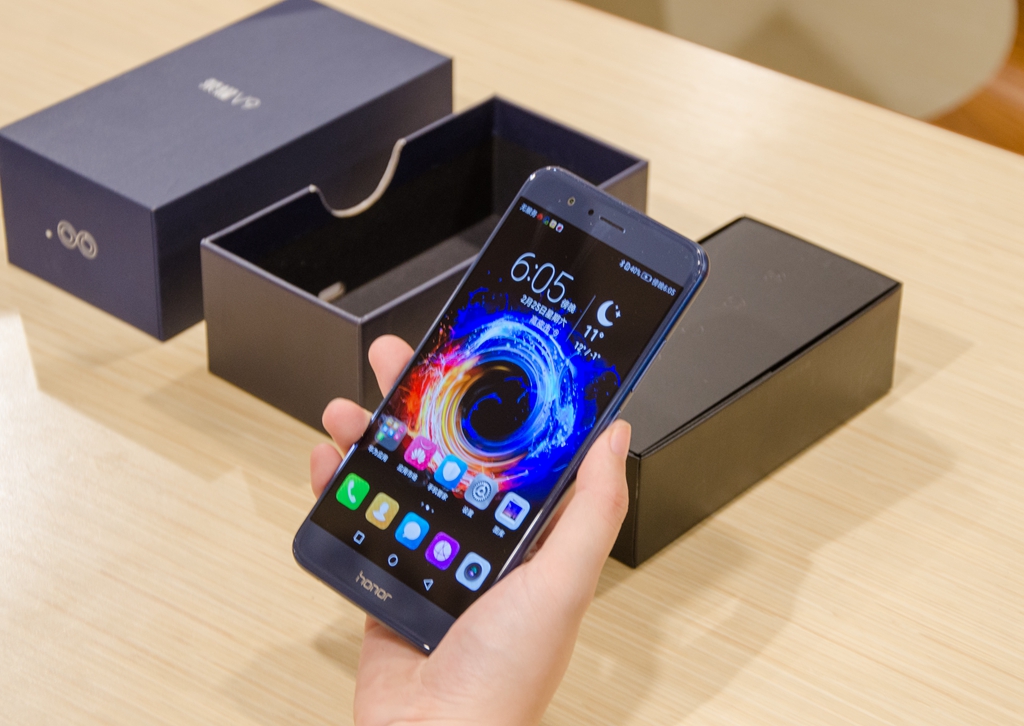 荣耀v9详细评测,荣耀9x实力与颜值并存的千元旗舰