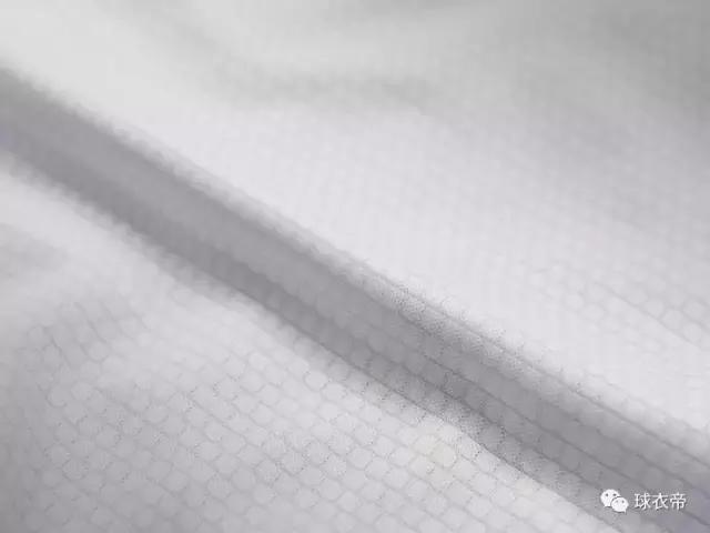 还真是越“小众”的牌子,设计的越好?