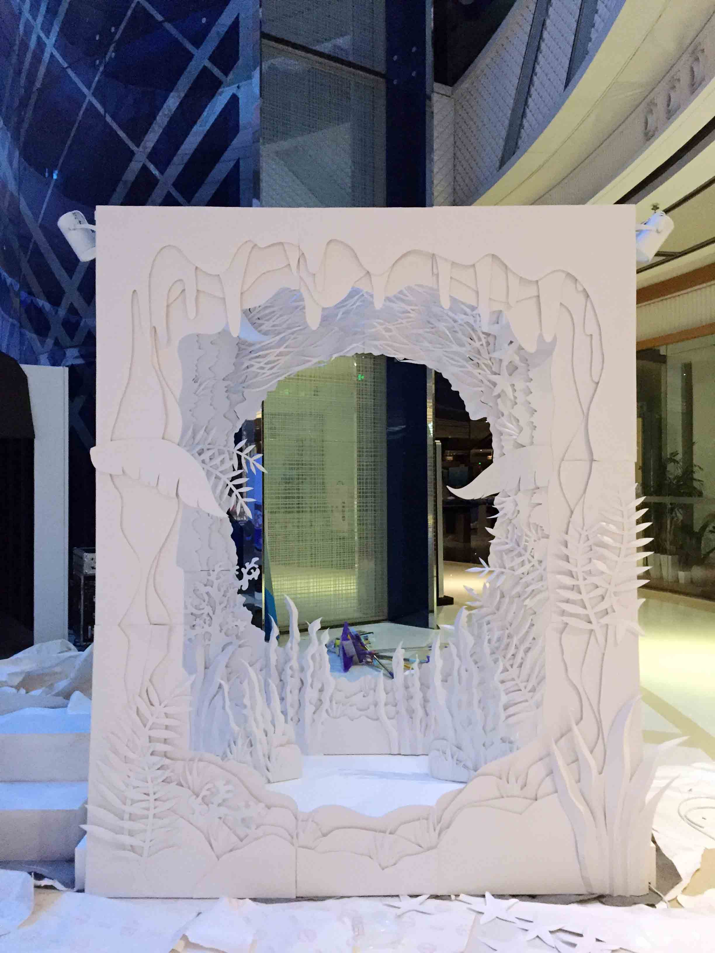 她“玩”纸六年，用纸艺让白龙重现广州聚龙古村