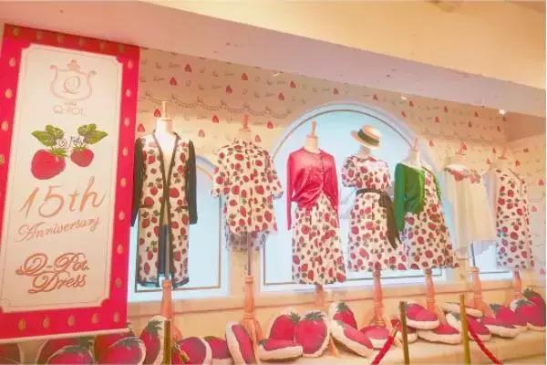 这些彩妆、饰品和衣服，给我10个男朋友都不换！