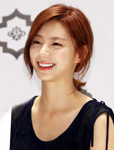 2021年夏季染什么颜色头发最显白,春天夏天适合染什么颜色的头发