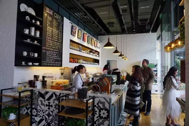 成都潮人喝什么？他们都去这些名堂多到爆的跨界咖啡馆！