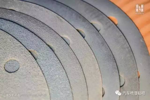 阿斯顿马丁suv改色膜案例,阿斯顿马丁贴膜改色品牌排行榜