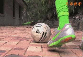 足球过人实用技巧牛尾巴,为什么没人学小罗的牛尾巴过人