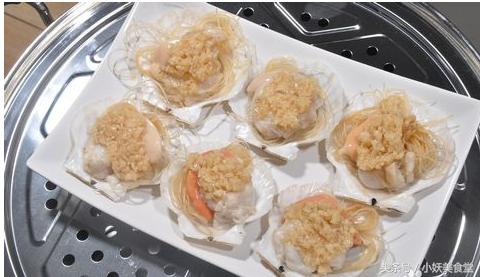蒜蓉粉丝蒸扇贝做法步骤,成品蒜蓉粉丝蒸扇贝的做法