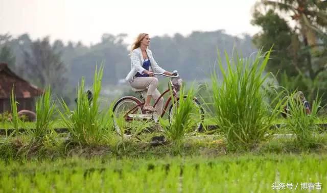 体验过你从未体验过的情感,体验你没体验过的人生