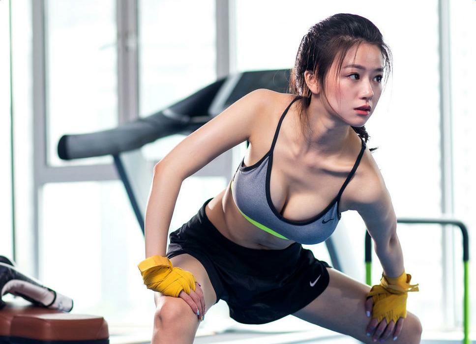 那些年和你一起看球的女孩,还记得陪你一起看nba的女孩子吗