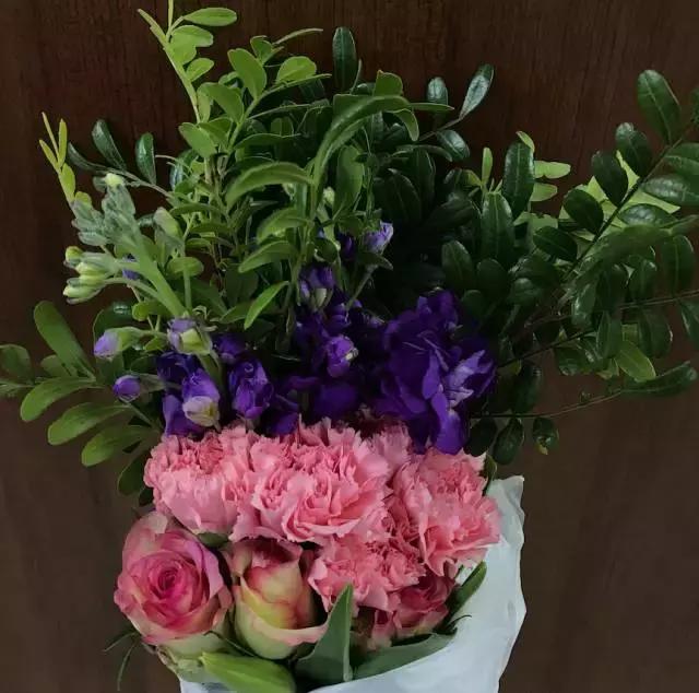 成都鲜花包月99每月4次,花费上万测评1个月