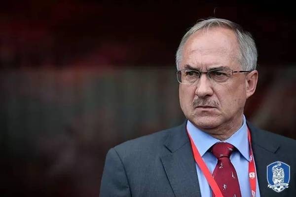 国足生死战对阵韩国官方直播,12强赛国足1-0韩国全程回放