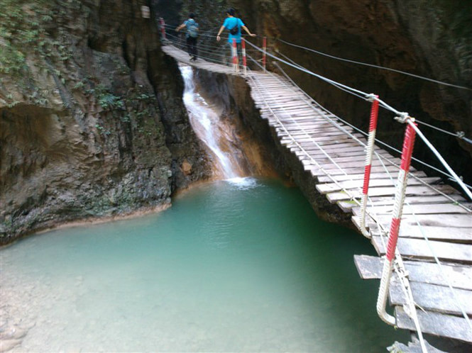 恩施利川石林旅游景点,恩施观音峡旅游攻略