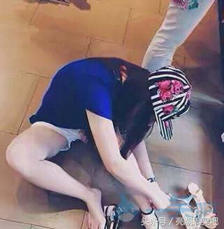 对面翻车了，但我好像还很安全