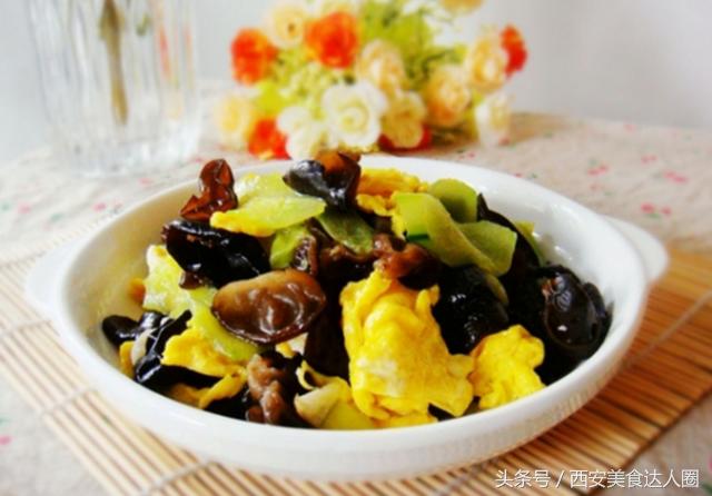 饭店最火的一道菜做法简单,饭店最受欢迎的家常菜