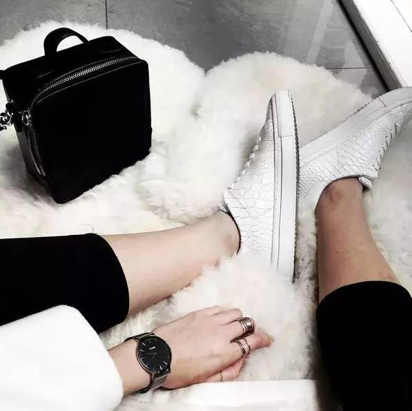 称霸Ins的Sneaker明星为什么爱它？