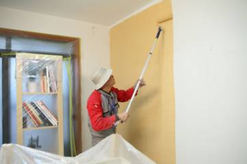 墙面翻新刷白怎样不脱皮,墙面翻新刷漆的详细步骤