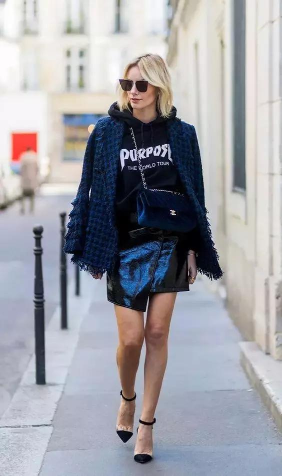 冬季连帽卫衣内搭怎么穿,冬天连帽卫衣怎么搭配出高级感