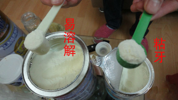 卖假的爱他美奶粉真假辨别,怎么辨别澳洲爱他美代购奶粉真假