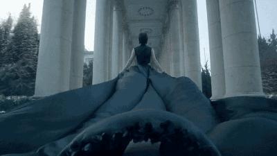 身边有像顾里一样的朋友,有个很有钱的异性朋友