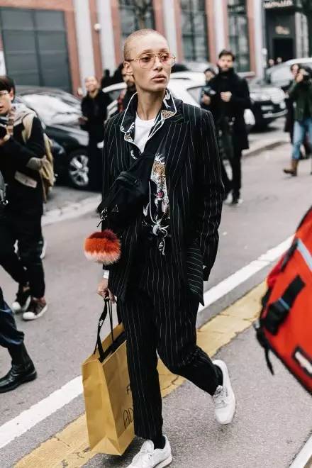 OOTD｜这个春天，要好看的我不止会穿网袜