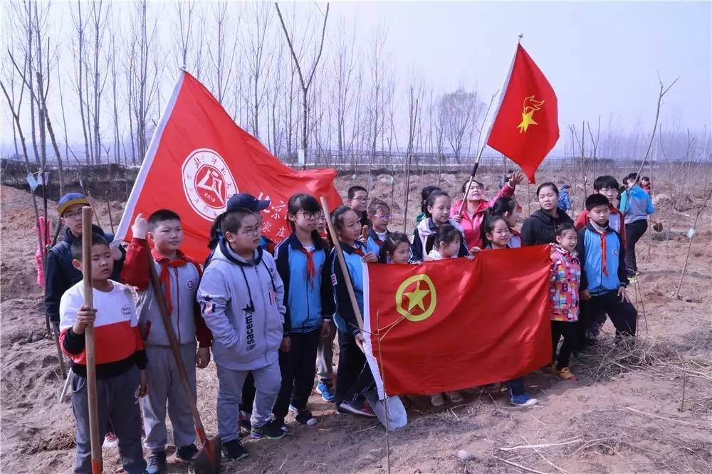 相伴春天绿色行——东胜集团携手北京铭艺植树节绿色公益行动圆满完成