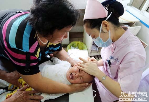 儿童口疮和咽颊炎,疱疹性口腔炎和鹅口疮的区别