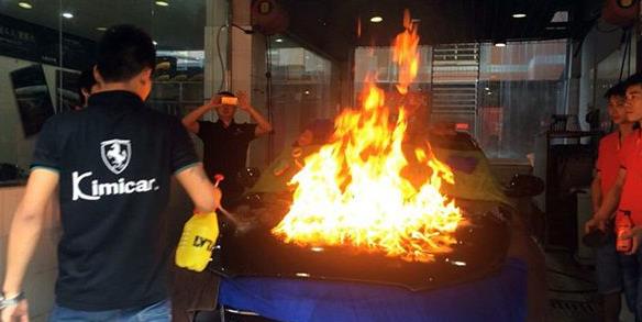 车漆保护方面打蜡好还是镀膜好,平时护理车漆用蜡好还是镀膜好