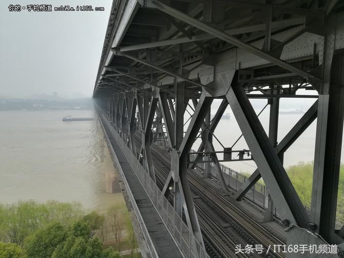 华为nova青春版评价,华为nova青春版1999元