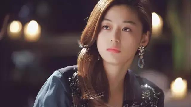 好看不老气适合戴什么首饰 (小众戴什么首饰比较好女生)