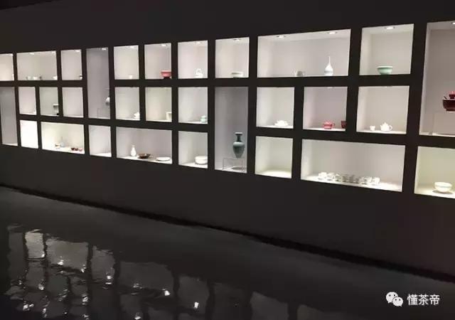 世界瓷都的茶具,漫游世界美景文章