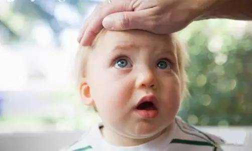 五个月婴儿感冒流鼻涕拉肚子,感冒流鼻涕还拉肚子怎么回事