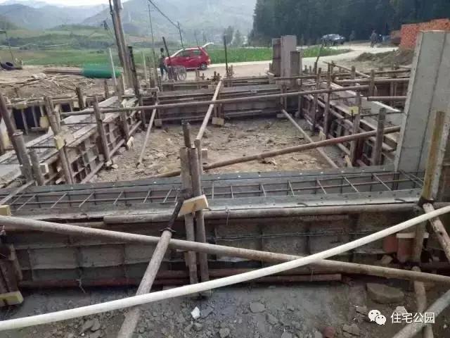 农村自建房轻钢小别墅建造全过程,农村钢结构自建房1层别墅
