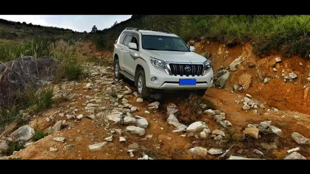 普拉多2700山路,山路试驾霸道2800柴油