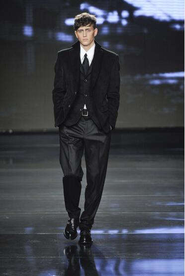 世界十大男装顶级品牌商标,世界男装品牌排行榜前十名