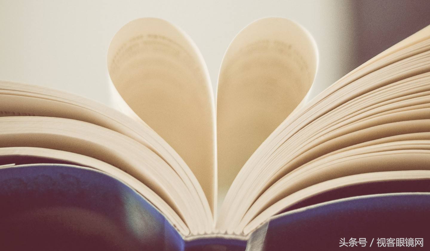 美尼康隐形眼镜价位,美尼康镜片