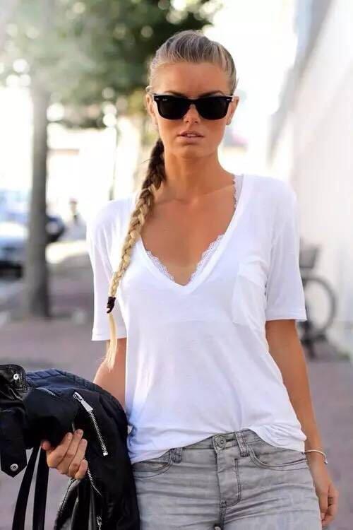 夏天白色t恤发霉怎么处理,夏天白t恤油渍怎么洗