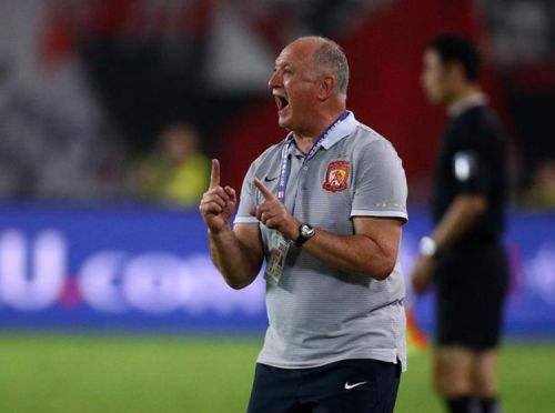 高洪波执教英超,国足改判3-0伊朗,愚人节新闻哪条信以为真?