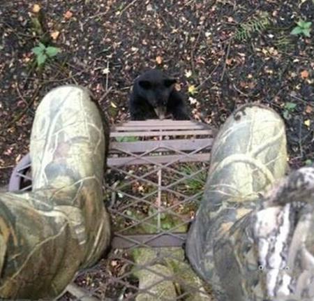 兄弟你穿衣服倒是长点心，这到底是几个意思