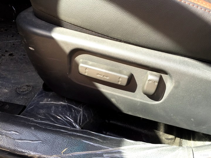 14万公里比亚迪g5,2万多比亚迪g5