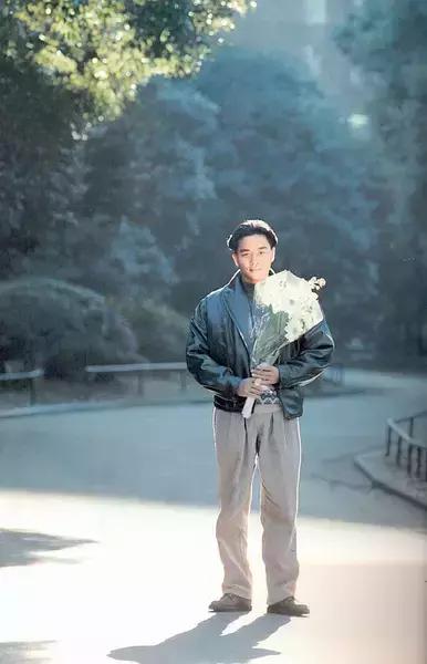 哥哥张国荣的传奇一生,张国荣老照片100张