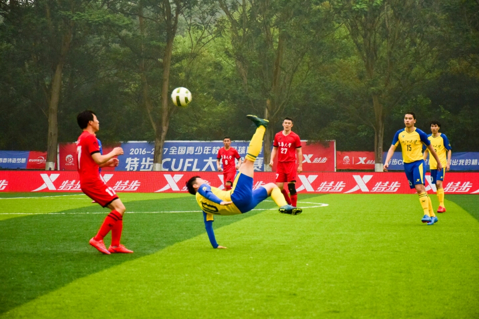 世预赛国足逼平泰国,世预赛国足力争不留遗憾